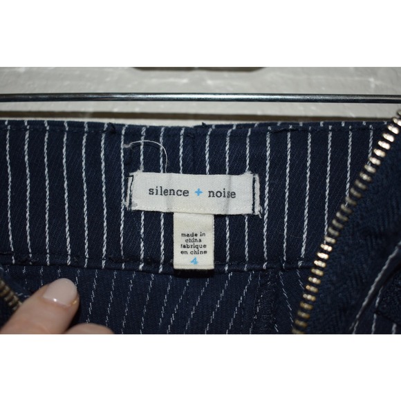 Silence + Noise Blue Pinstripe Pant w/ Zip Fly Size 4 - Picture 4 of 6